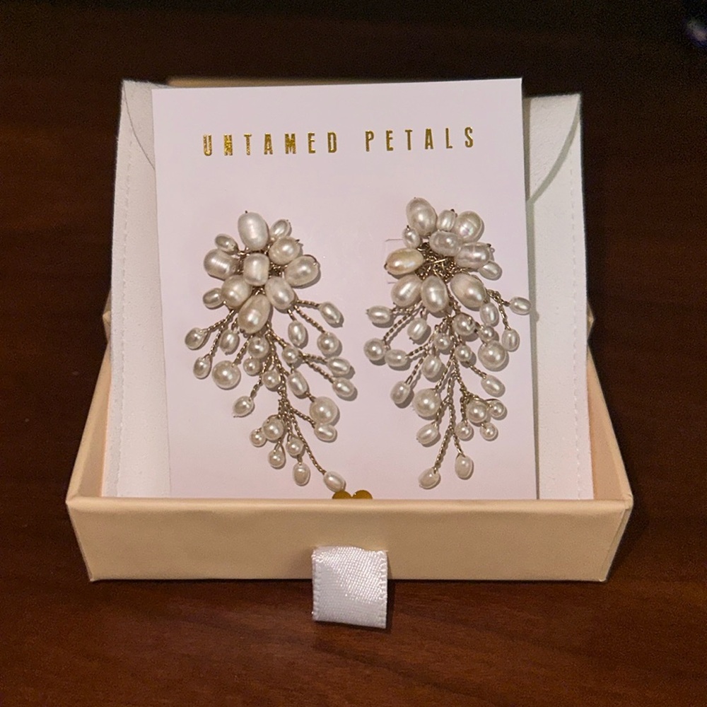 Untamed Petals Moore Earrings